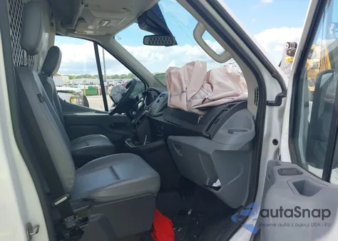 2017 Ford Transit-250 z USA, uszkodzony, nr VIN 1FTYR2DM2HKA70763